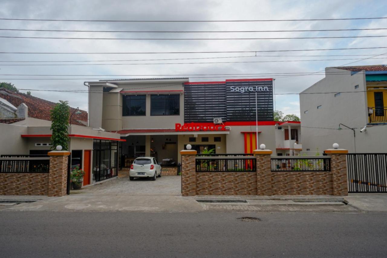 Отель Reddoorz Near Kampus Ump Purwokerto 2 Sumbang Экстерьер фото